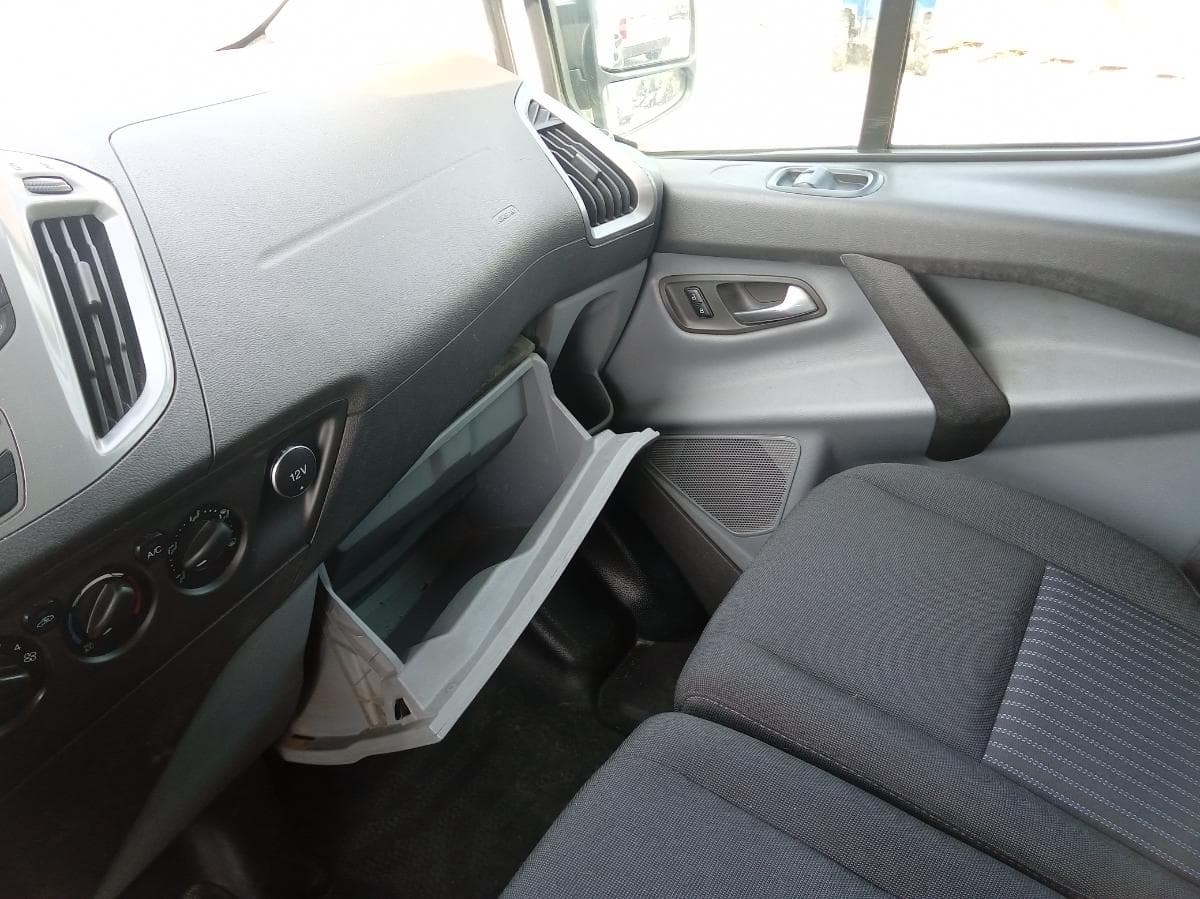 Ford Transit Custom 2.2 TDCI · Ano 2016 — imagen 31