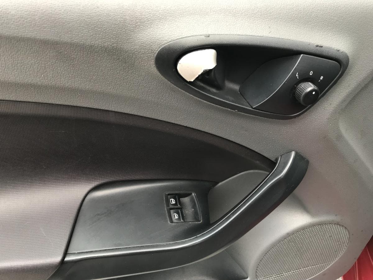 Seat Ibiza 1.2 TDI · Ano 2011 — imagem 21