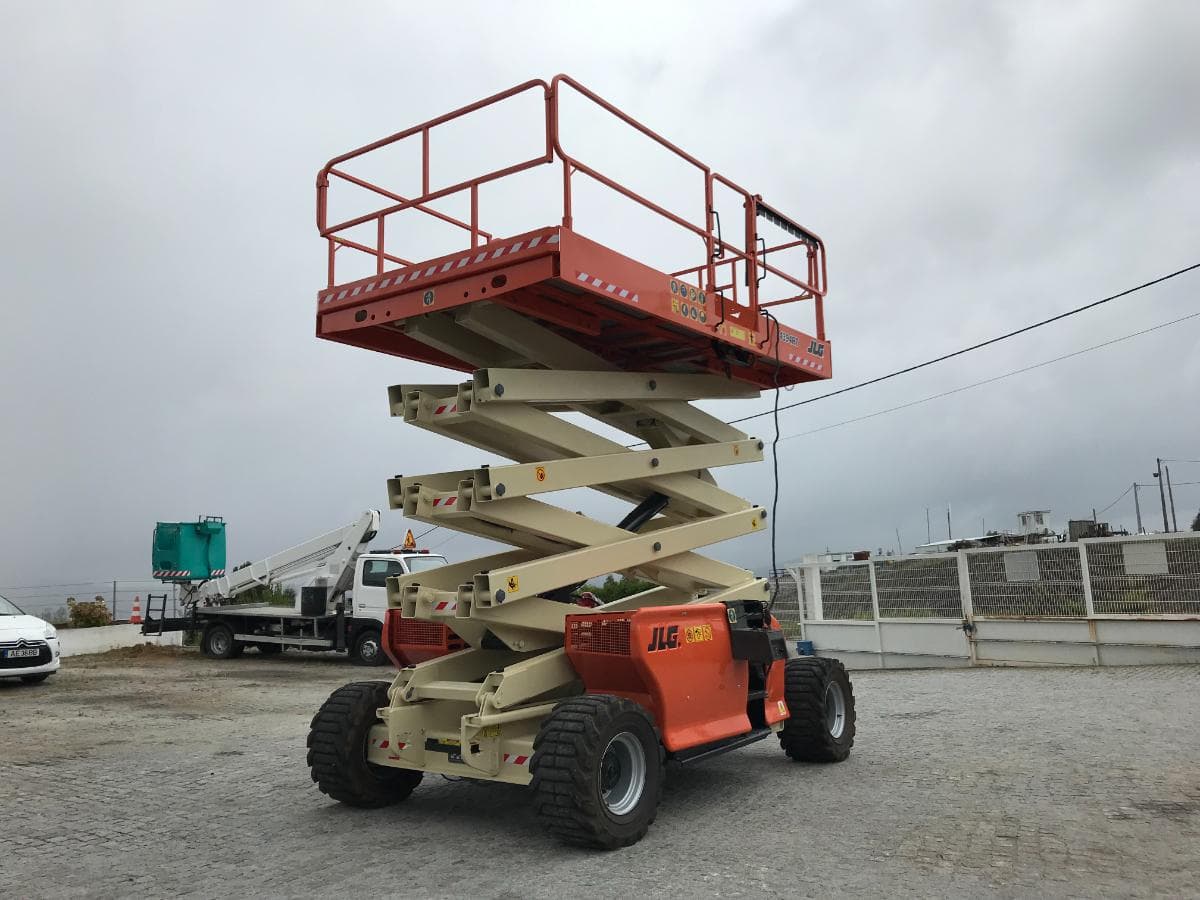 Plataforma Elevatória JLG 4394RT · Ano 2009 — imagem 6