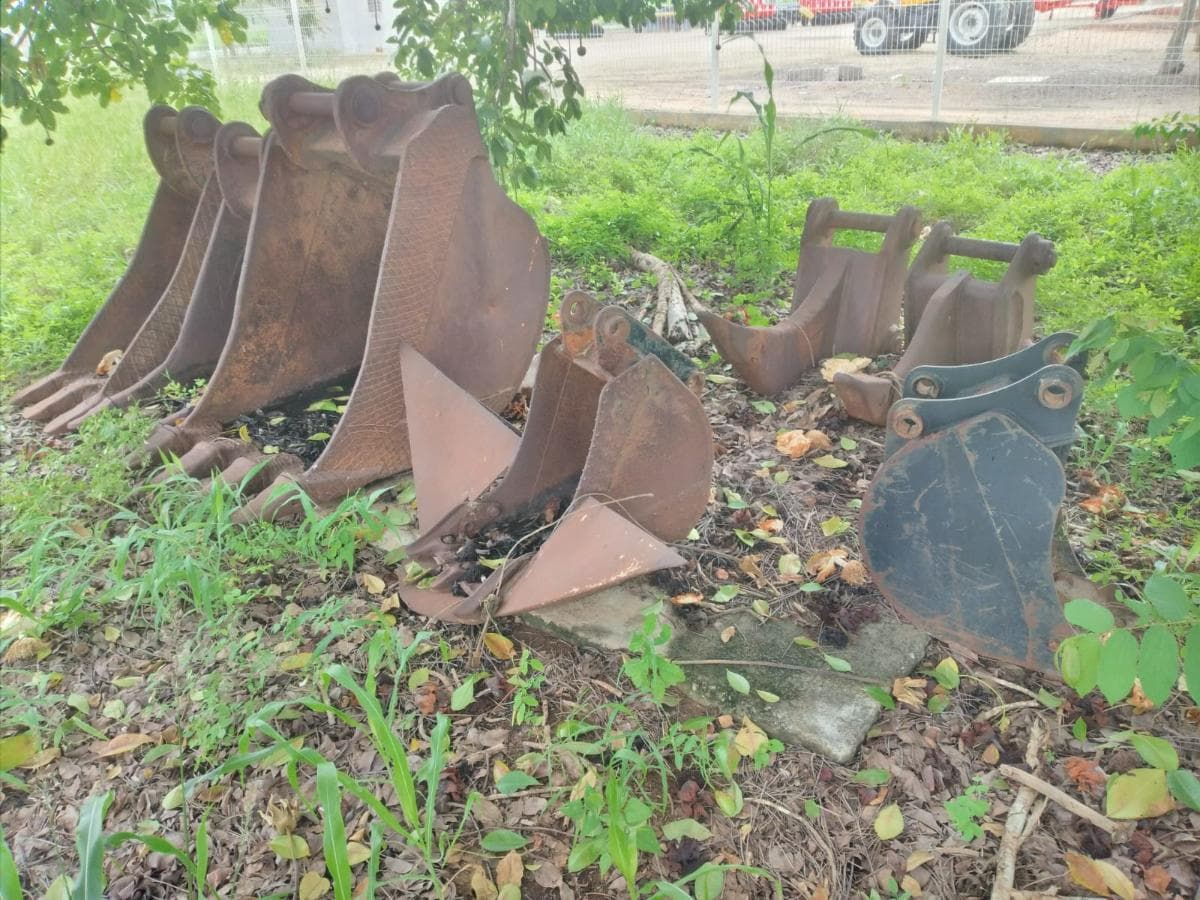 Baldes e ripers para escavadora · — imagen 2