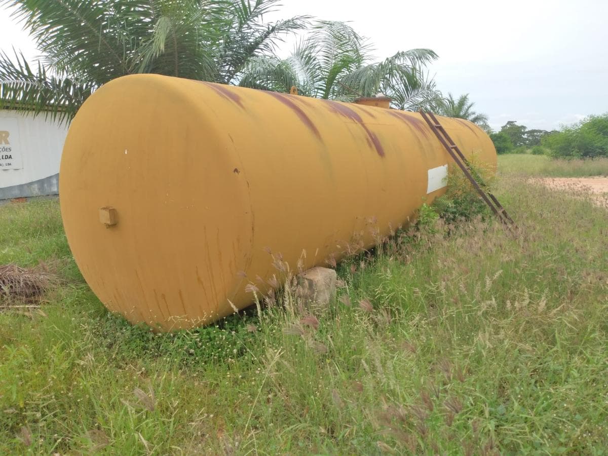 Depósito de combustible  · — imagen 1