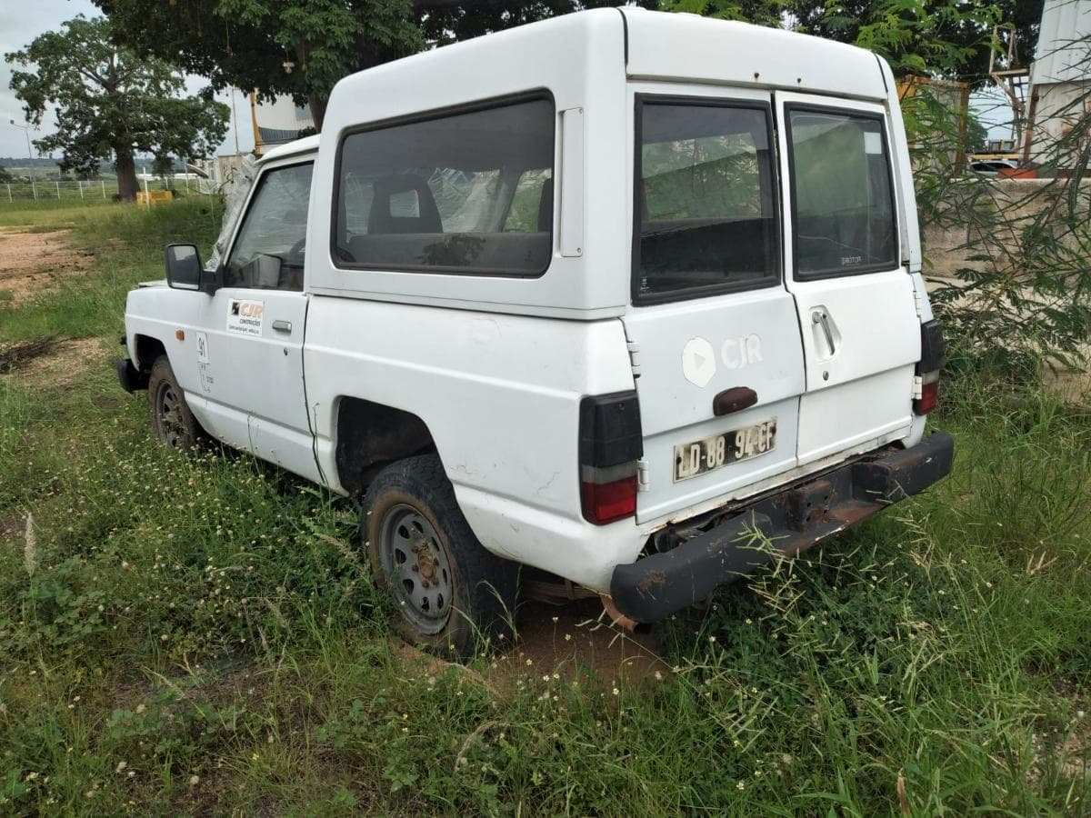 NISSAN · — imagem 4