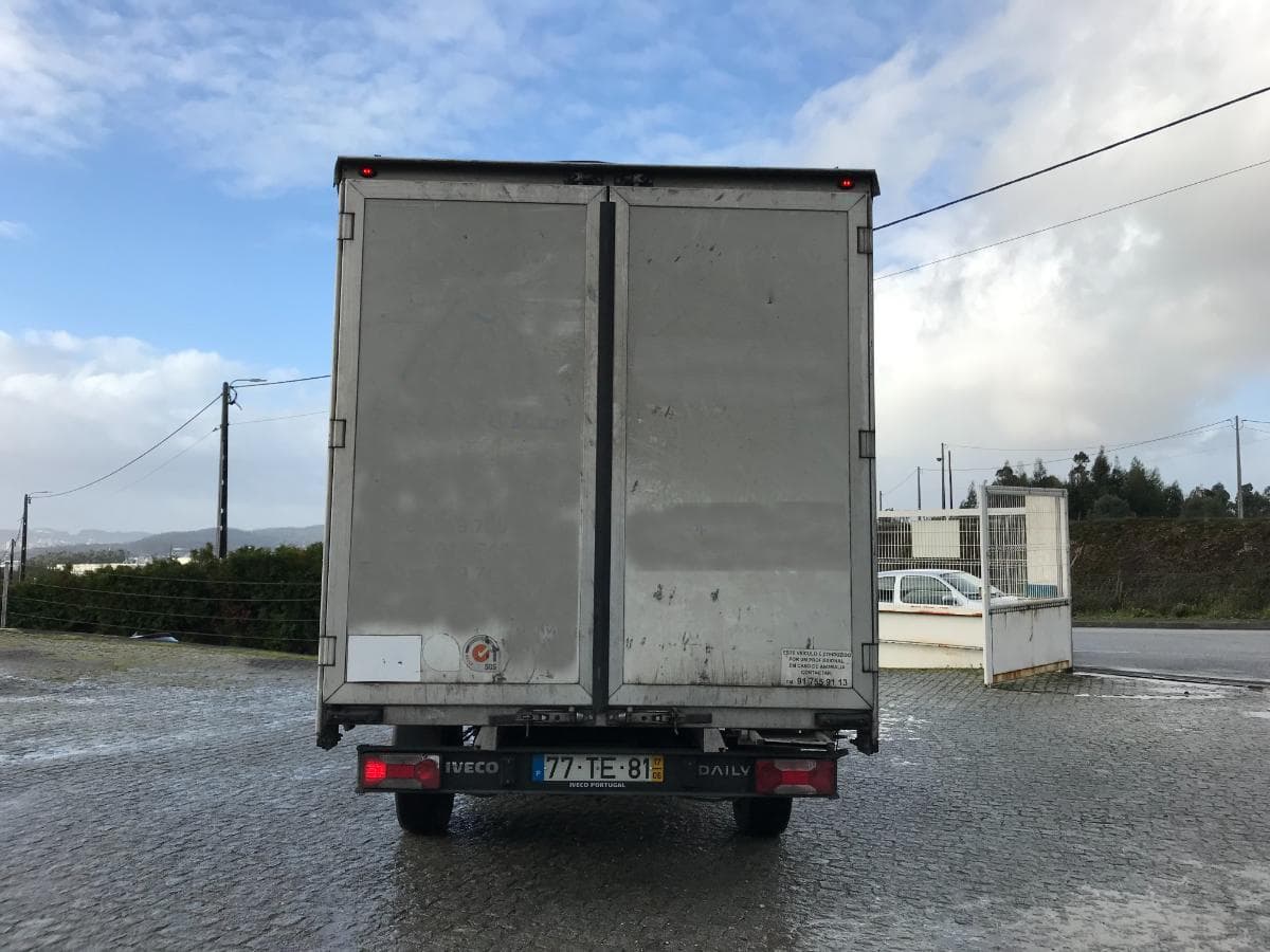 Iveco Daily · Ano 2017 — imagem 6