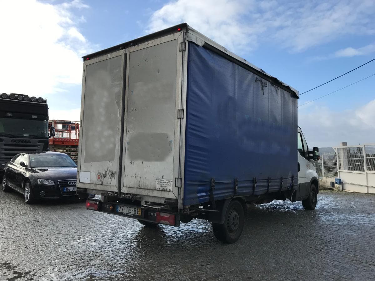 Iveco Daily · Ano 2017 — imagem 4