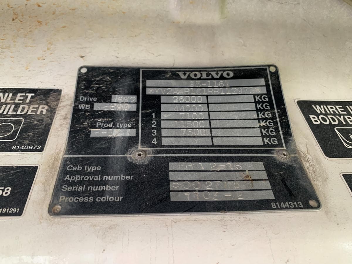 Volvo FH 380 · Ano 1994 — imagem 6