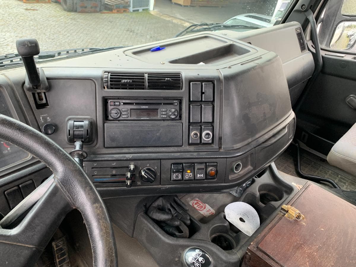 Volvo FH 380 · Ano 1994 — imagem 11