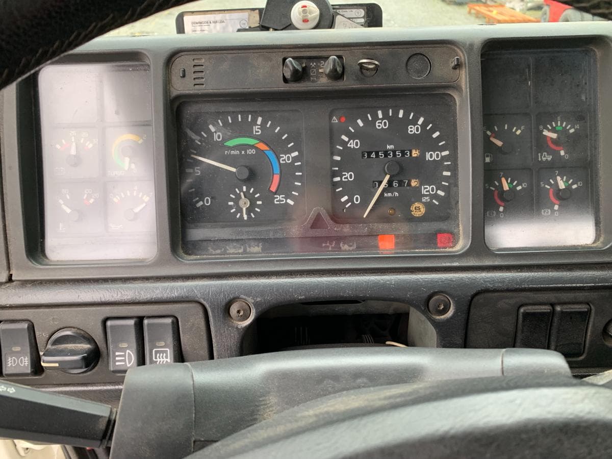 Volvo FH 380 · Ano 1994 — imagem 9