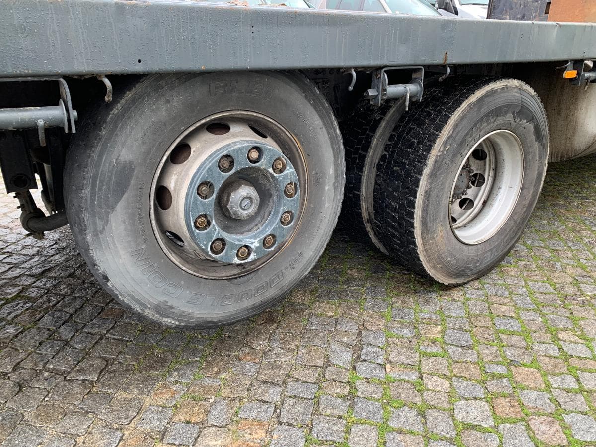 Volvo FH 380 · Ano 1994 — imagem 24