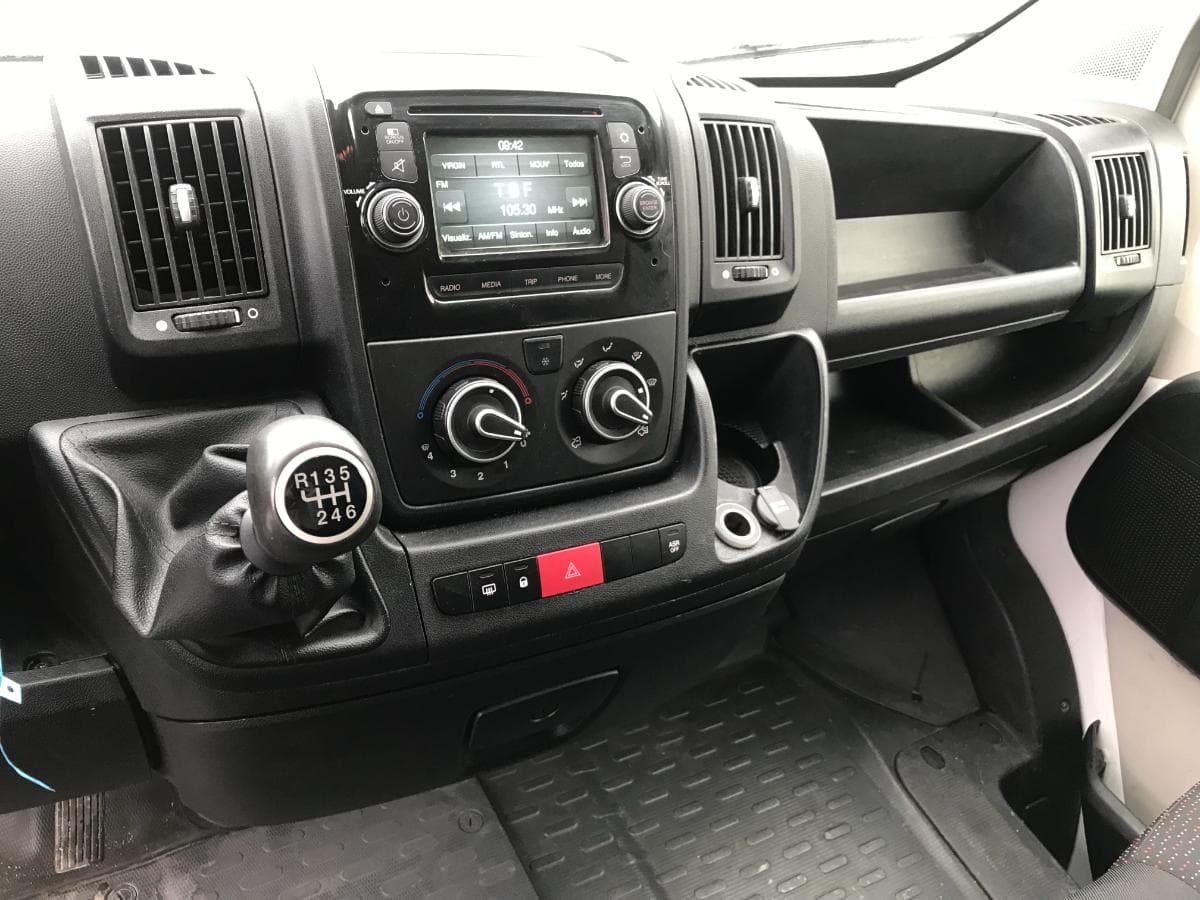 Citroën Jumper · Ano 2016 — imagen 18