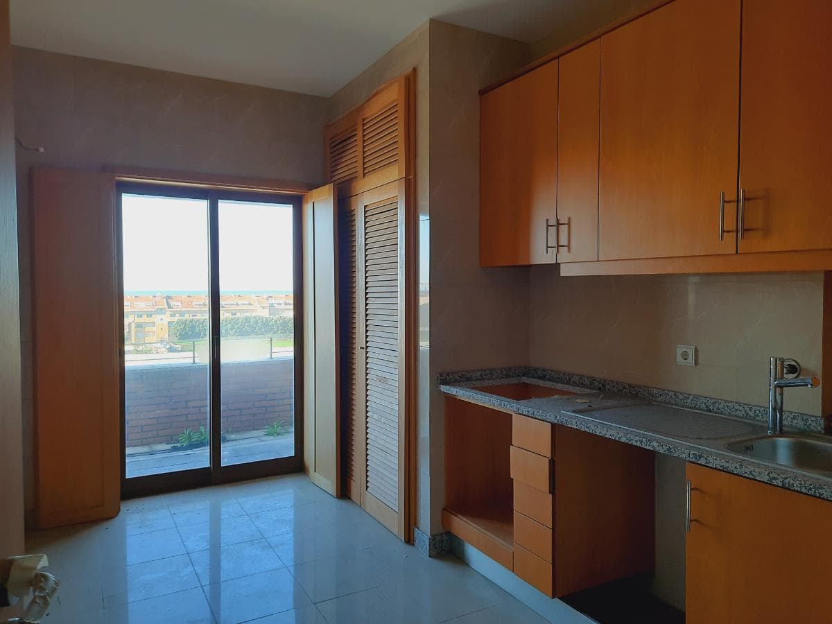 Apartamento T2 c/ Lugar de Garagem · Vila Nova de Gaia — image 8