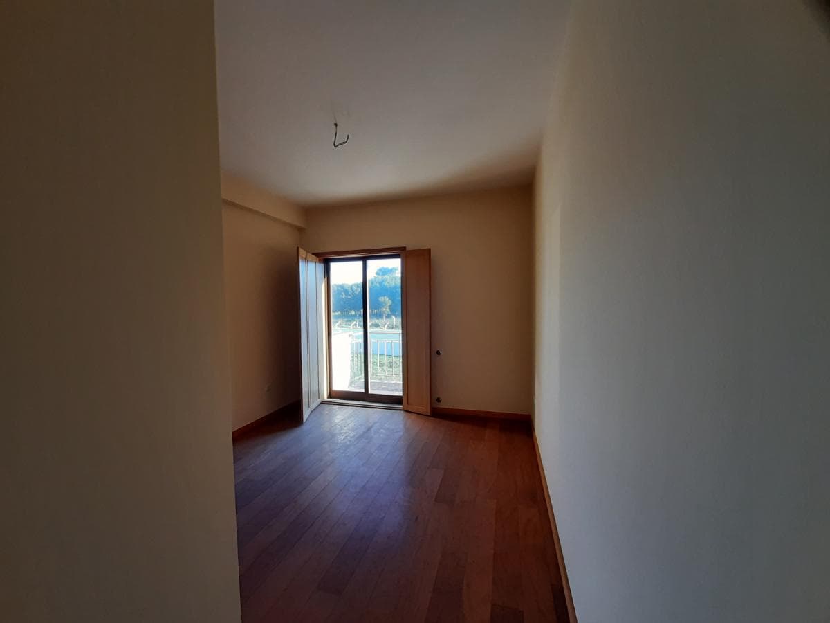 Apartamento T2 c/ Lugar de Garagem e Arrumos · Vila Nova de Gaia — image 13