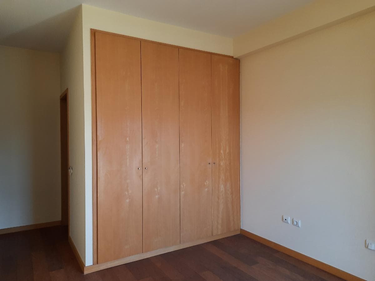 Apartamento T2 c/ Lugar de Garagem e Arrumos · Vila Nova de Gaia — image 11