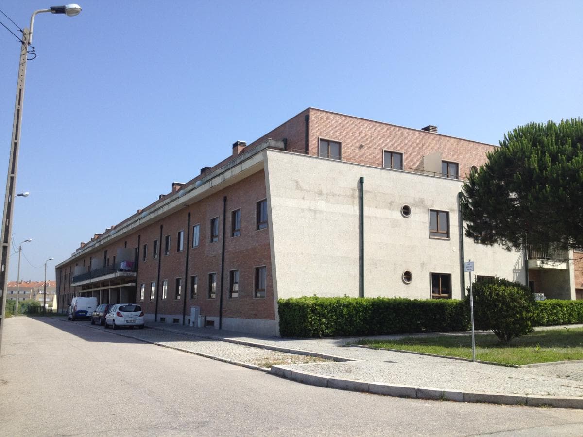 Apartamento T2 c/ Lugar de Garagem e Arrumos · Vila Nova de Gaia