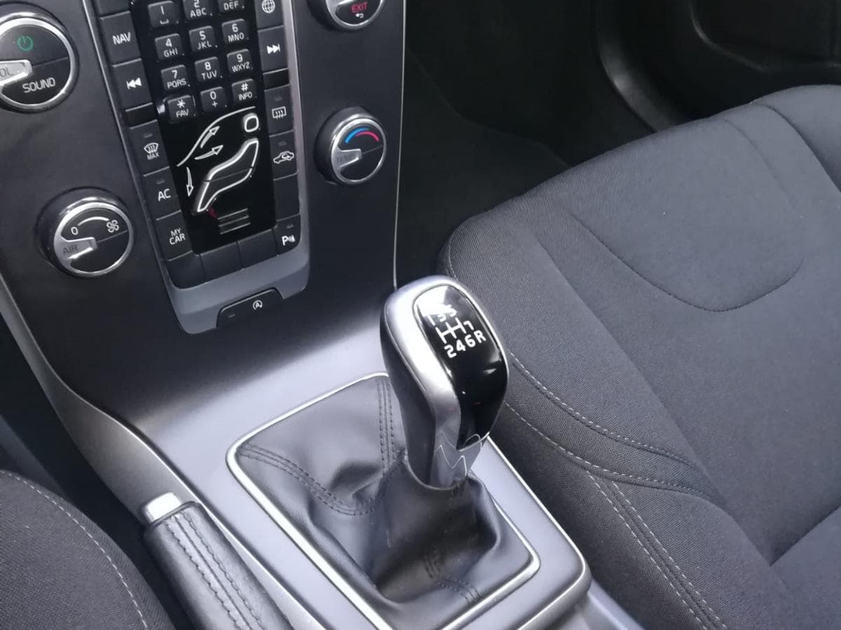Volvo V40 Kinetic — imagem 7