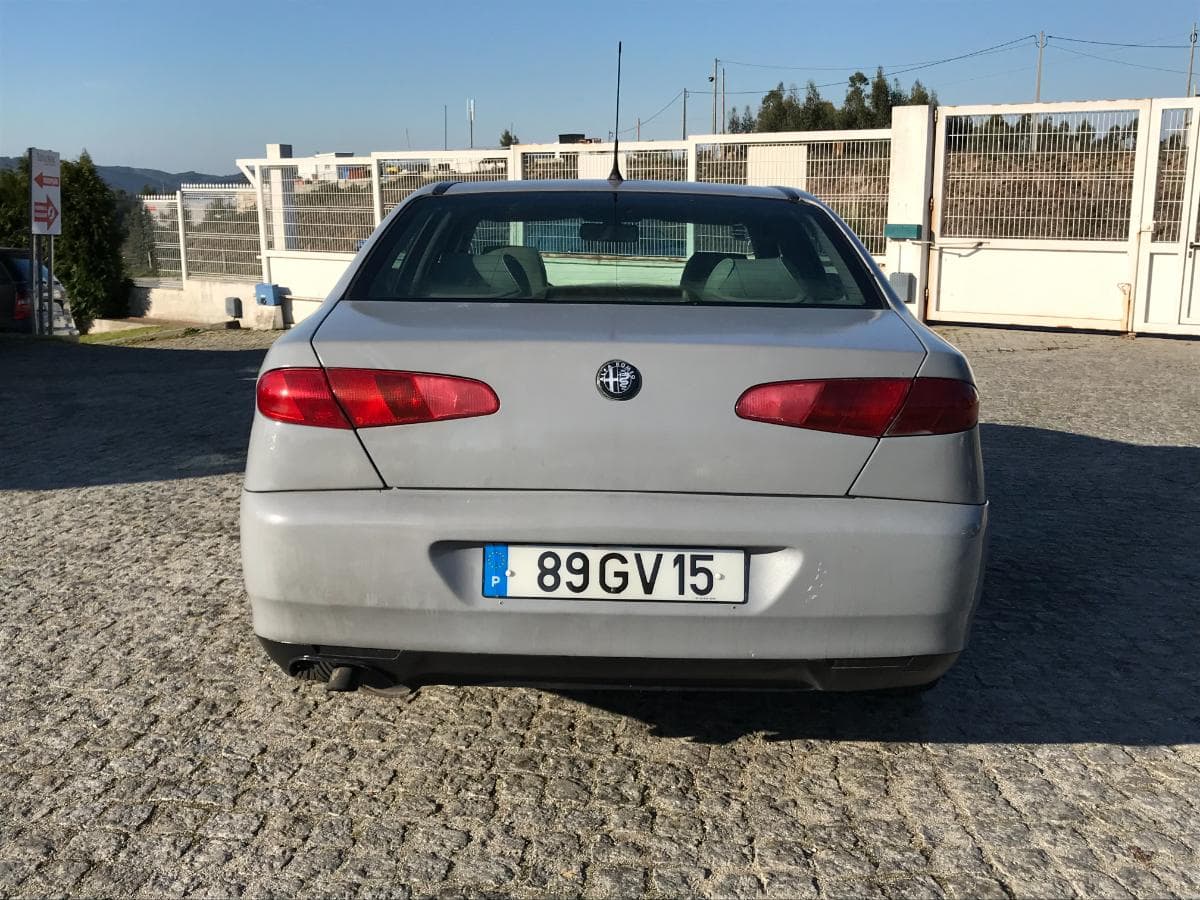 Alfa-Romeo 166 2.4 JTD · Ano 2002 — imagem 5