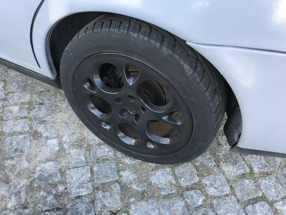 Alfa-Romeo 166 2.4 JTD · Ano 2002 — imagem 11