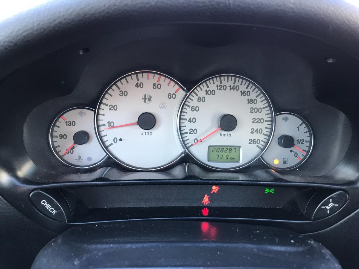 Alfa-Romeo 166 2.4 JTD · Ano 2002 — imagem 30