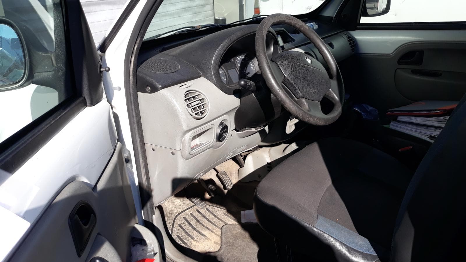 Renault Kangoo · Ano 2007 — imagem 6