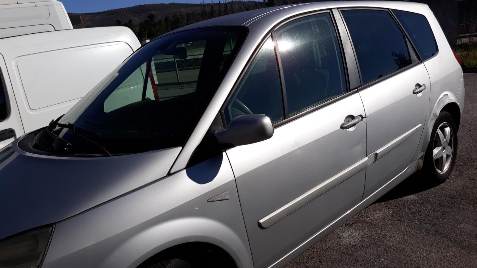 Renault Scenic · Ano 2006 — imagem 4