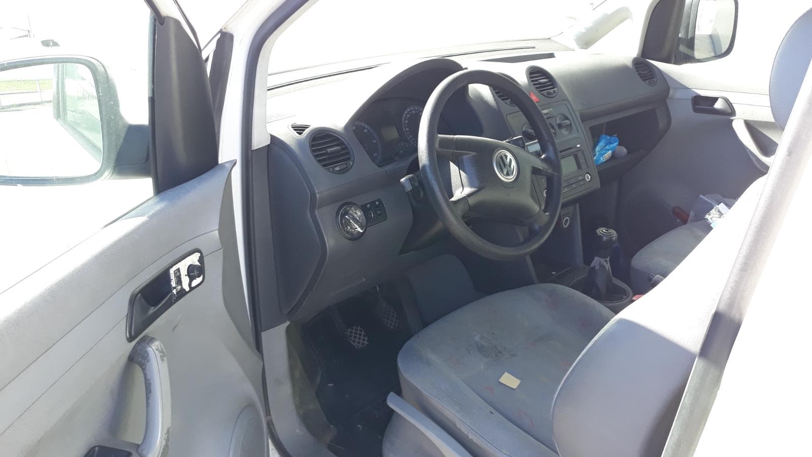 Volkswagen Caddy · Ano 2005 — imagen 6