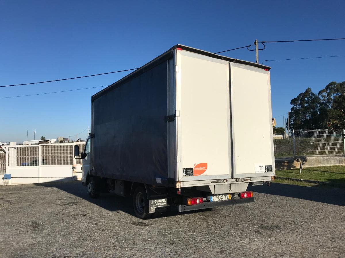 Mitsubishi Canter Fuso 3C13 · Ano 2014 — imagem 9