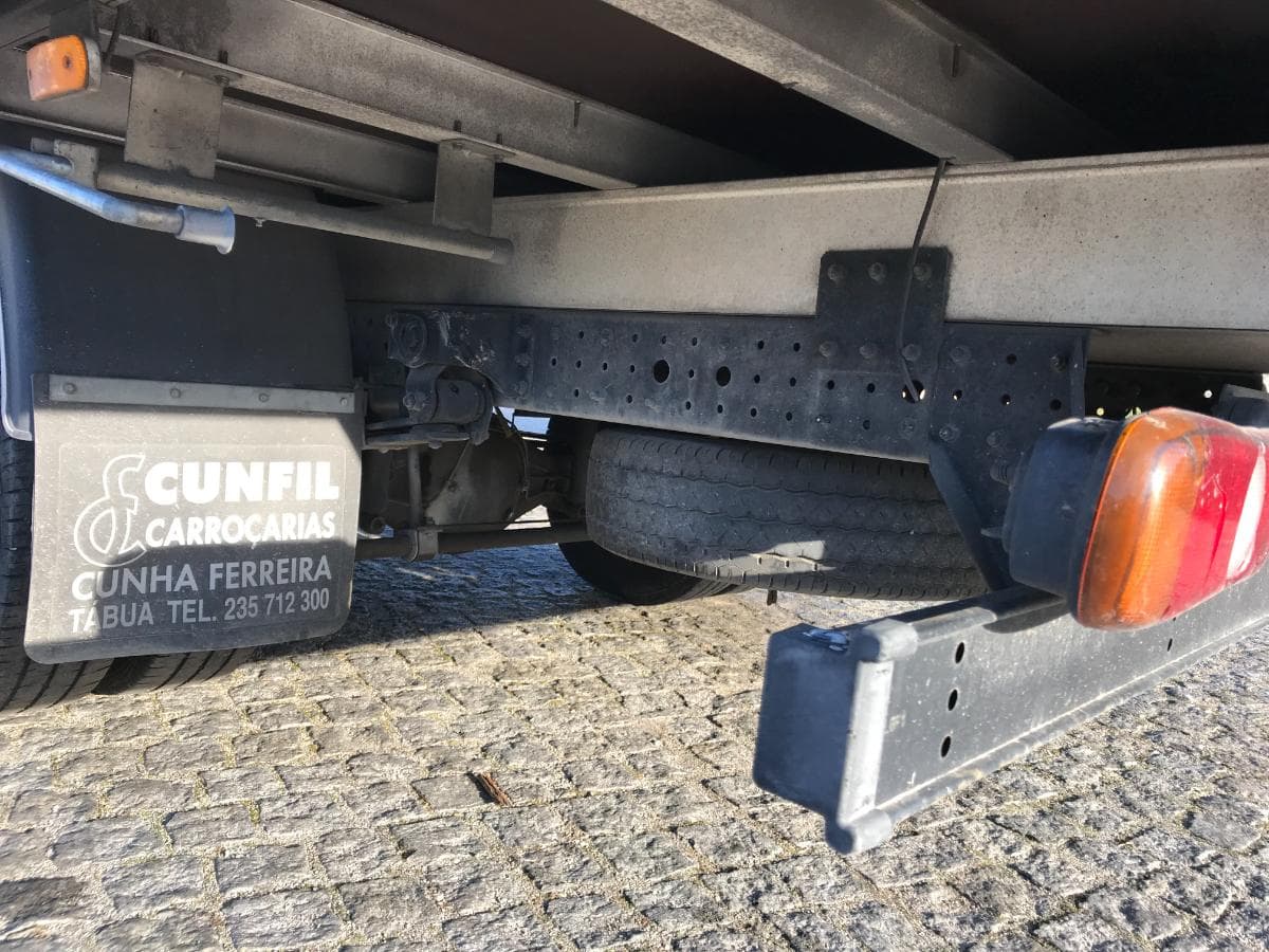 Mitsubishi Canter Fuso 3C13 · Ano 2014 — imagem 8