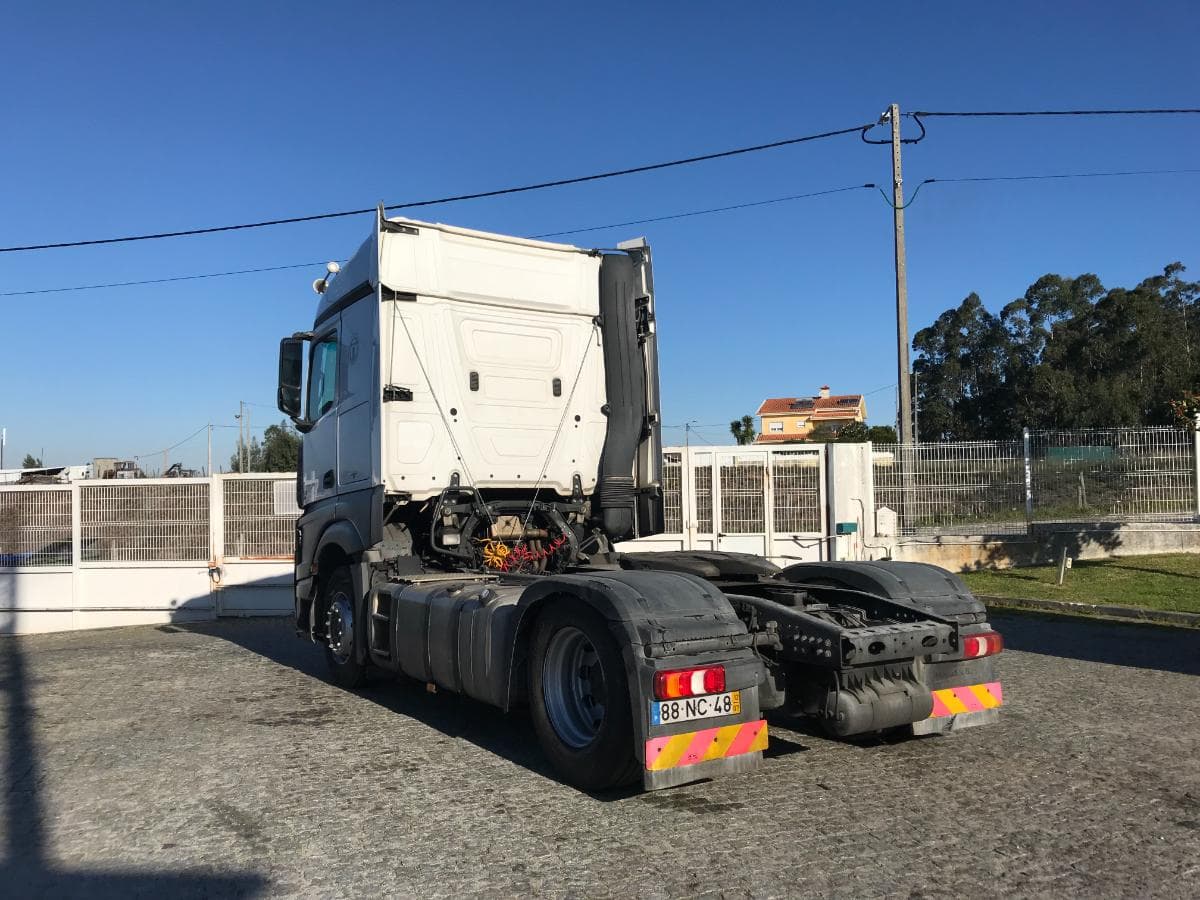 Mercedes-Benz Actros 1845 · Ano 2012 — imagem 4