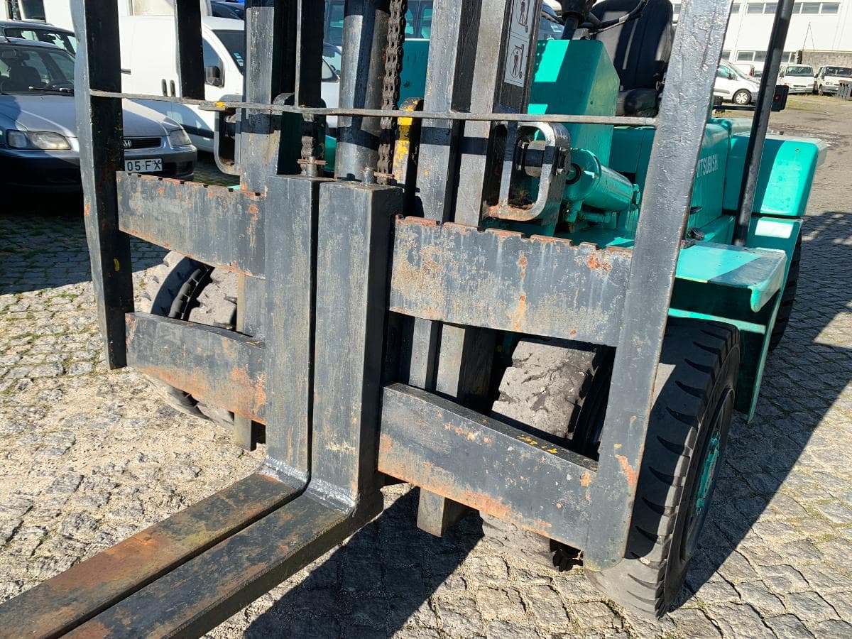 Empilhador Mitsubishi · A Diesel — imagem 7