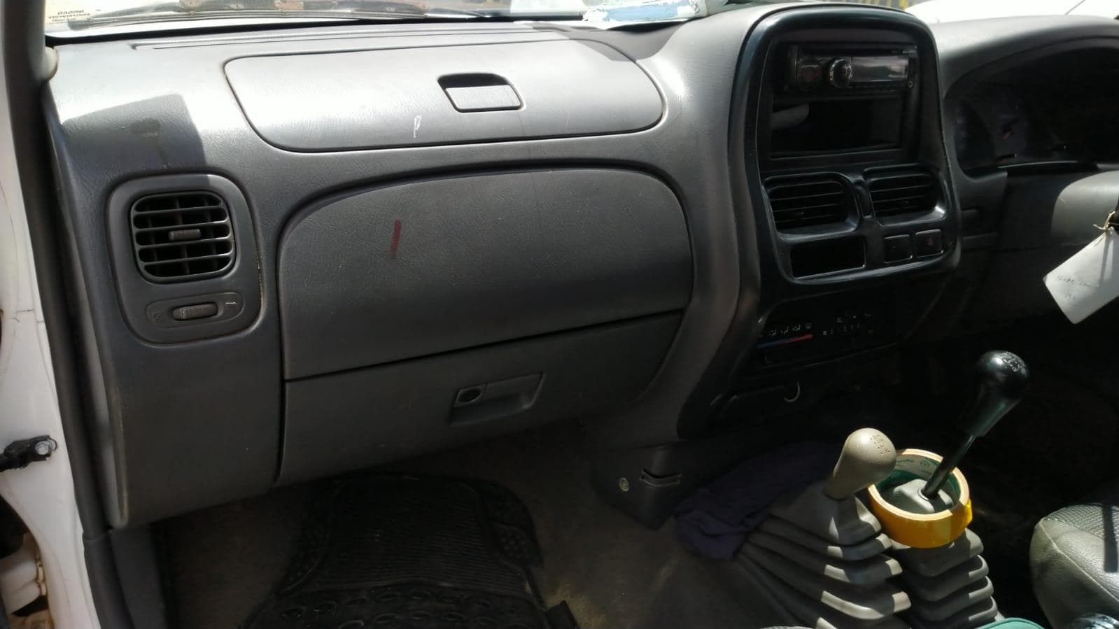 Nissan Hard Body NP300 · — image 5