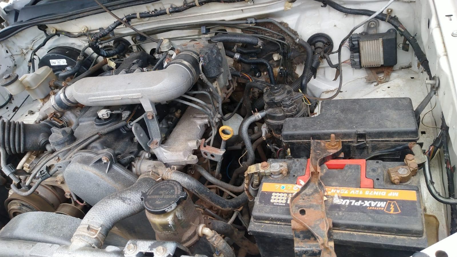 Toyota Hilux · — image 7