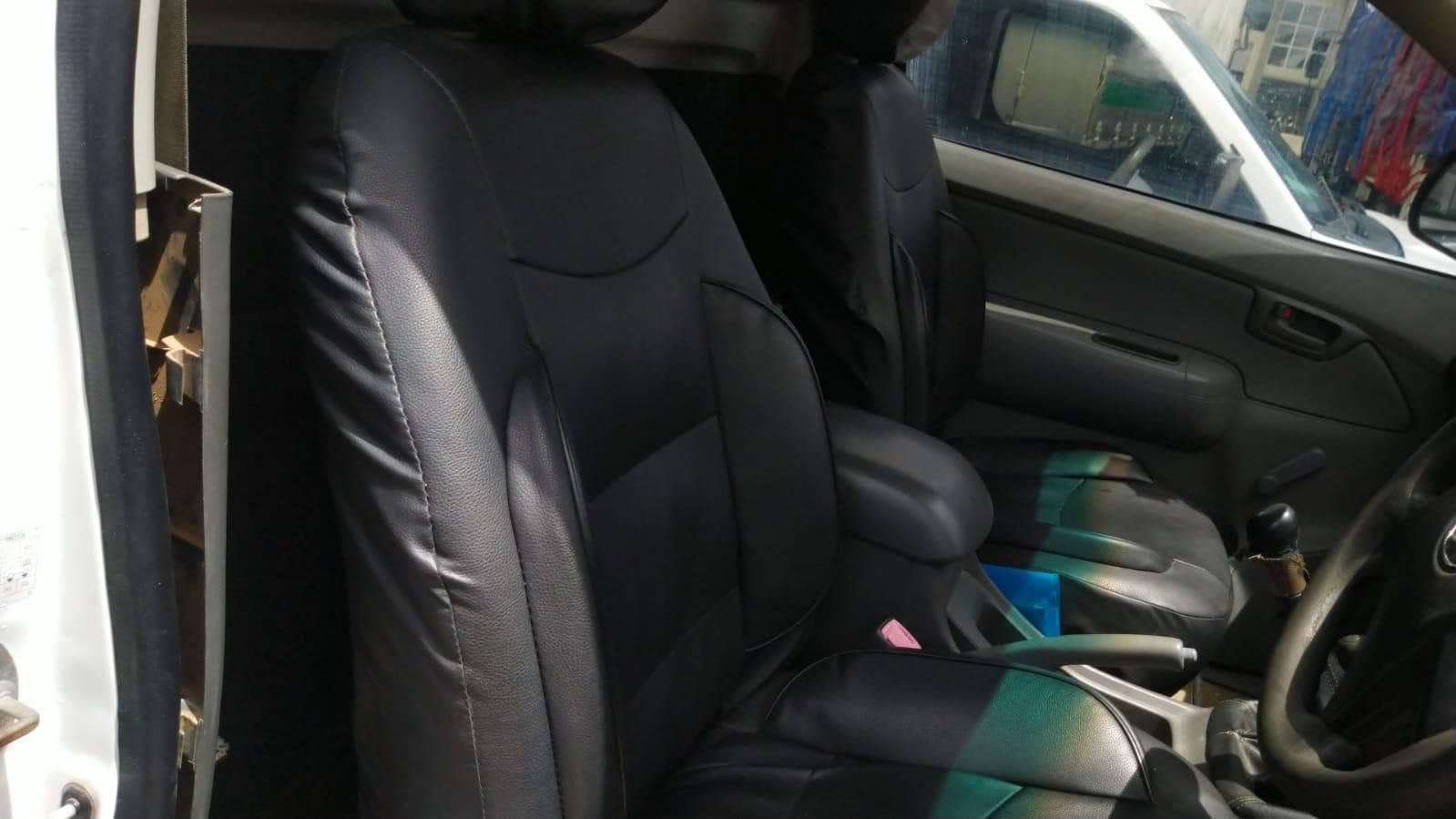 Toyota Hilux · — image 14