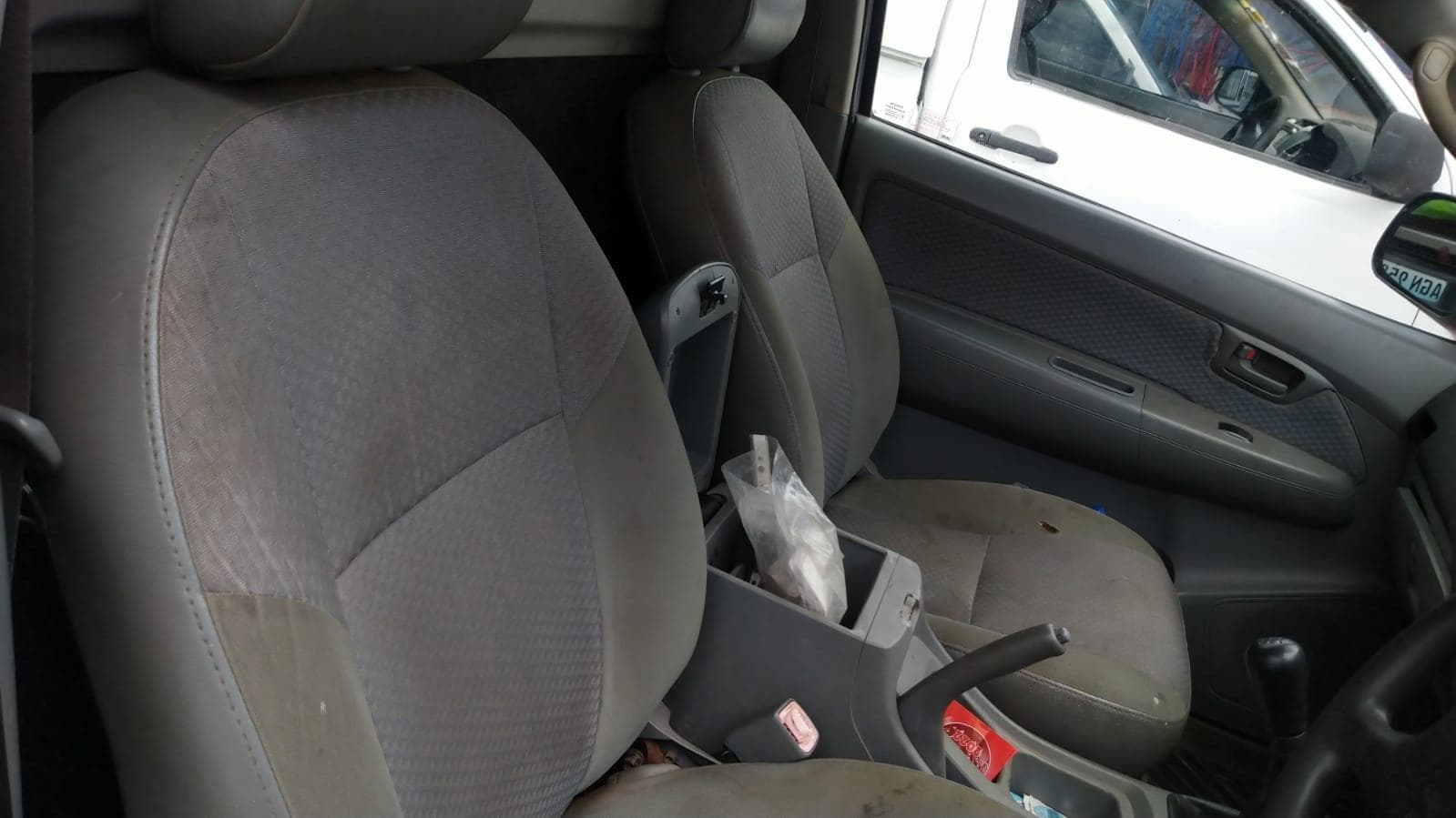 Toyota Hilux · — image 3