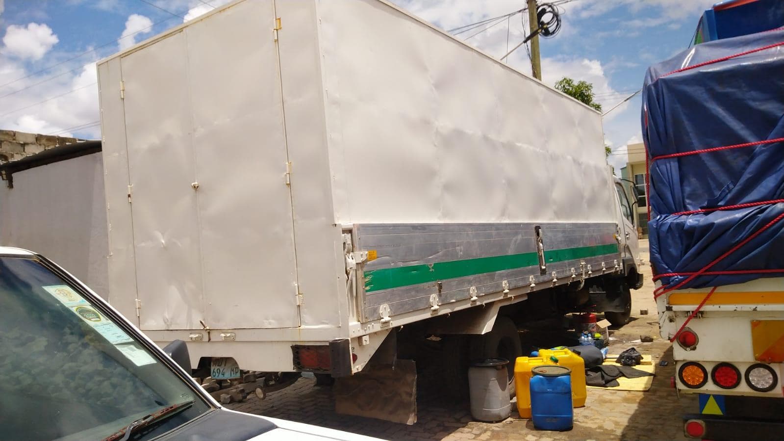Mitsubishi fuso fighter · — image 16