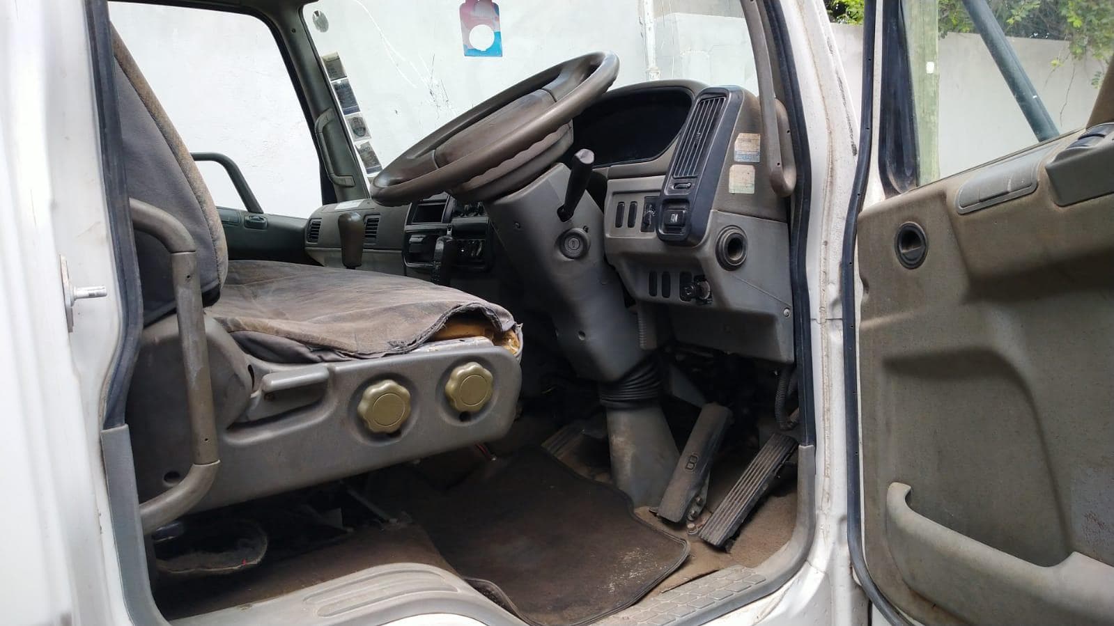 Mitsubishi fuso fighter · — image 22
