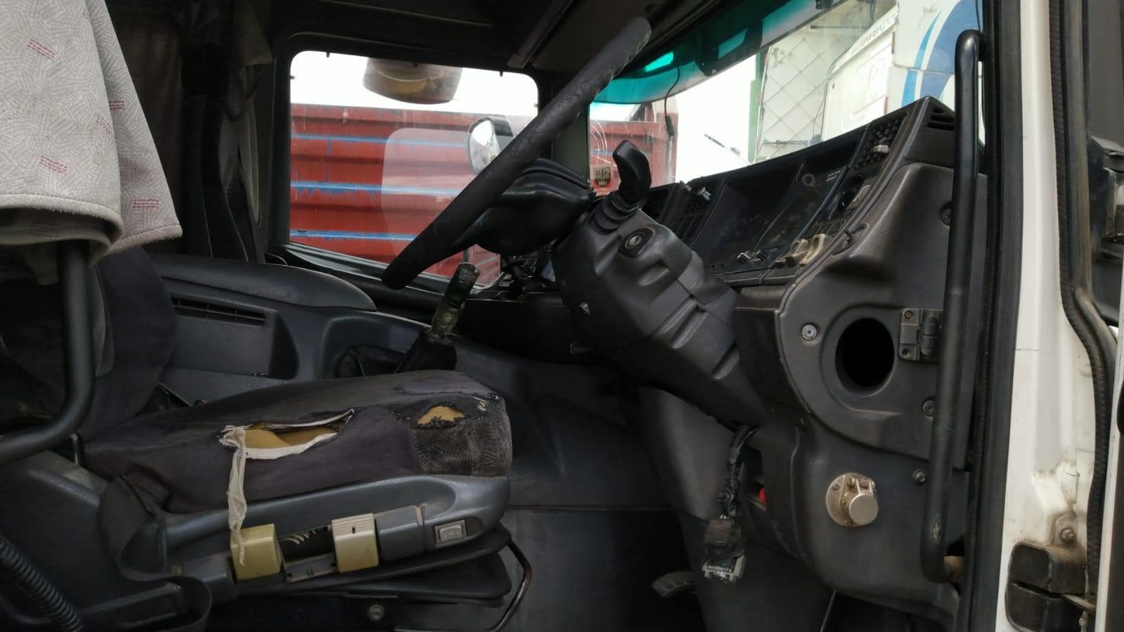 SCANIA 97D 260 · — imagen 9