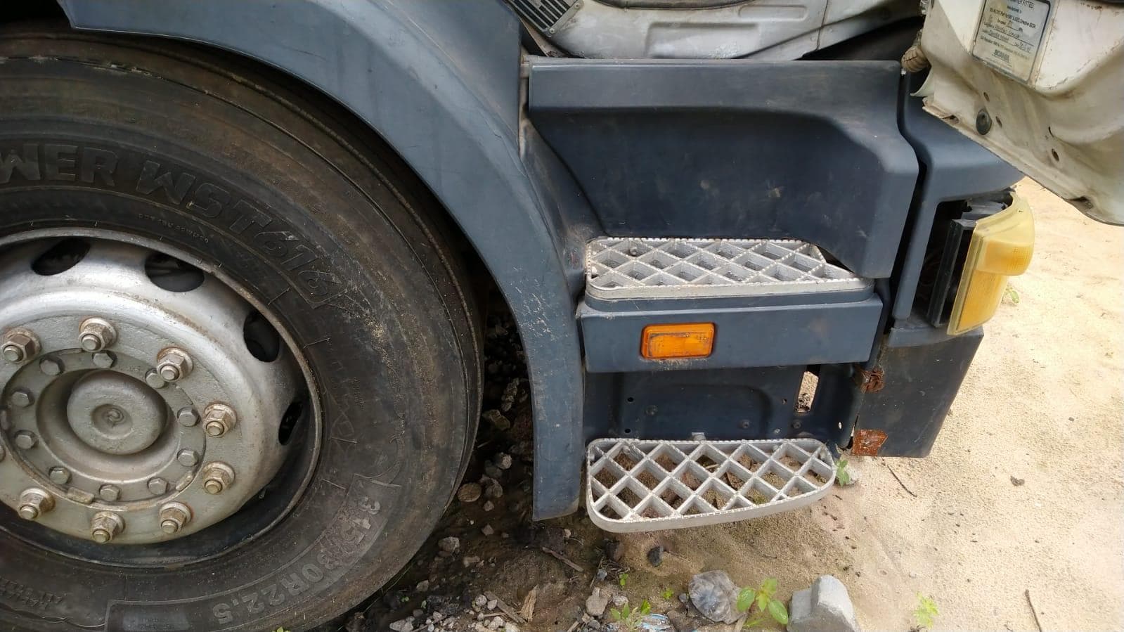 SCANIA 97D 260 · — imagen 13