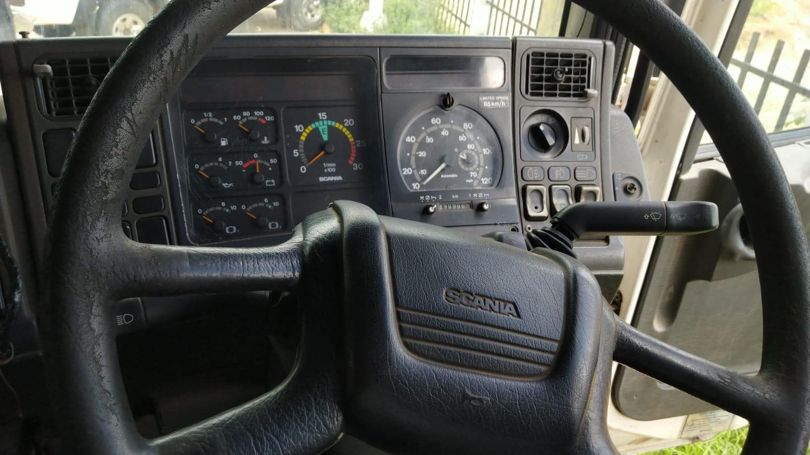 SCANIA 97D 260 · — imagen 17