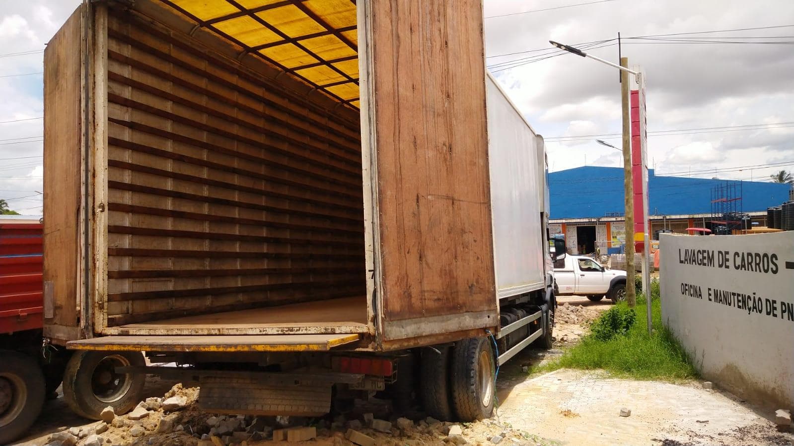 SCANIA 97D 260 · — imagen 23