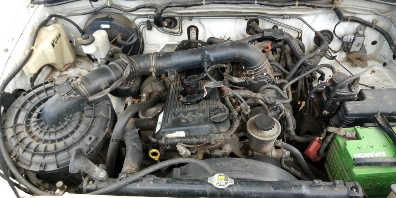 Toyota Hilux · — image 14