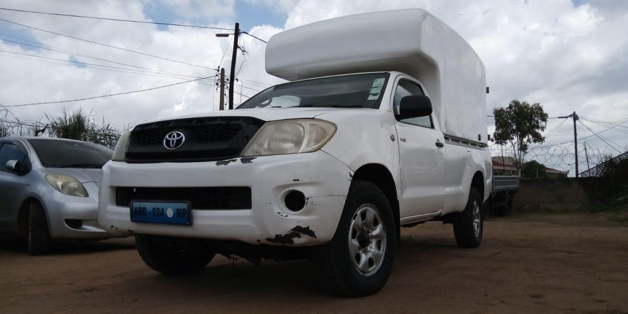 Toyota Hilux · — image 1
