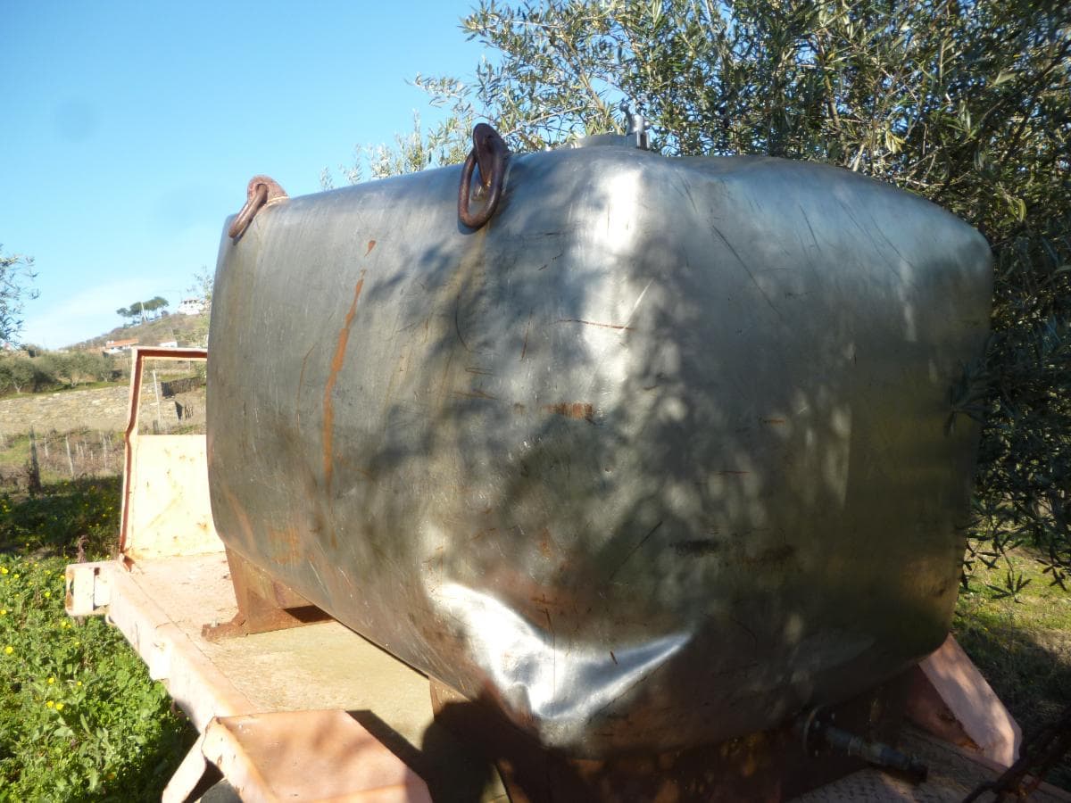 Bedford NKR + Trator NEW HOLLAND TN 55 + Reboque com cuba em inox — imagen 18