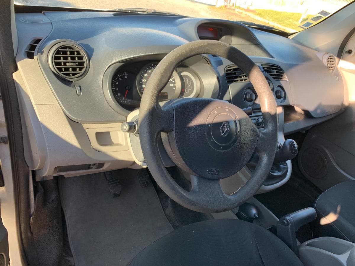 Renault Kangoo 1.5 DCI · Ano 2009 — imagen 14