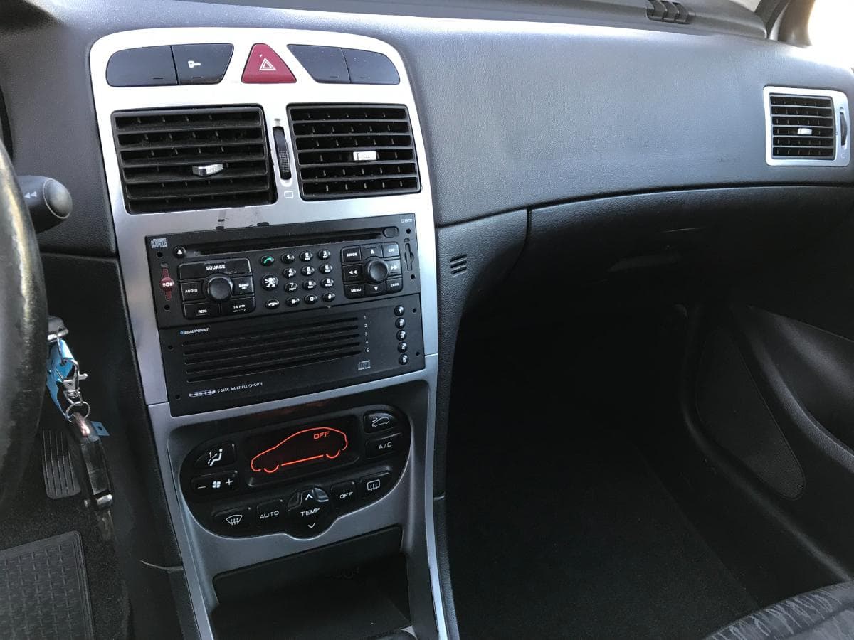 Peugeot 307 1.4HDI · Ano 2004 — imagem 5