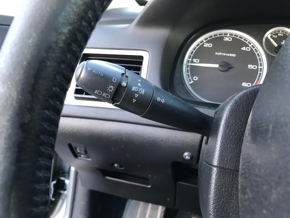 Peugeot 307 1.4HDI · Ano 2004 — imagem 9