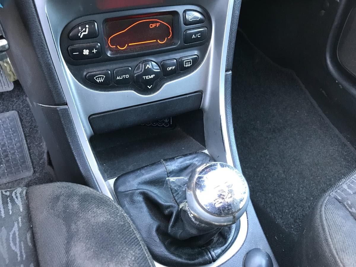 Peugeot 307 1.4HDI · Ano 2004 — imagem 22