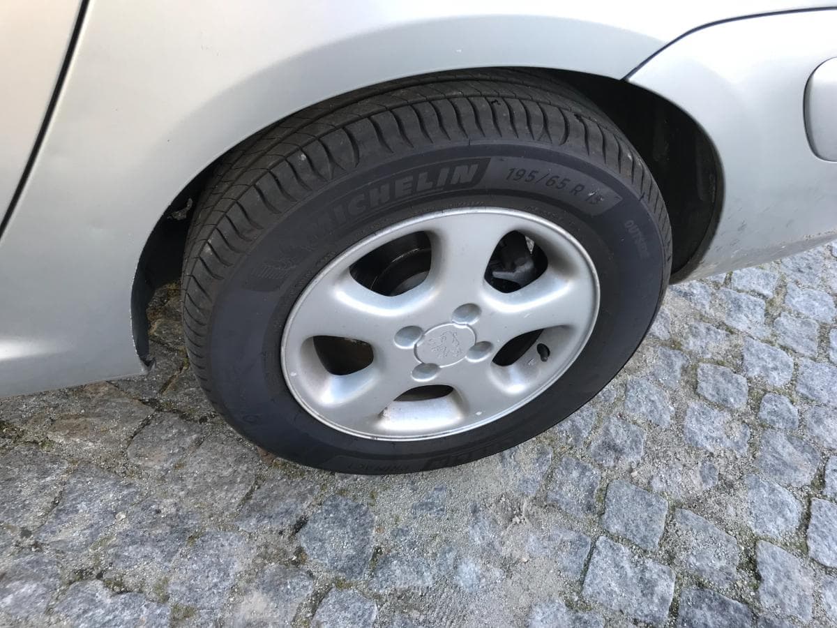 Peugeot 307 1.4HDI · Ano 2004 — imagem 23