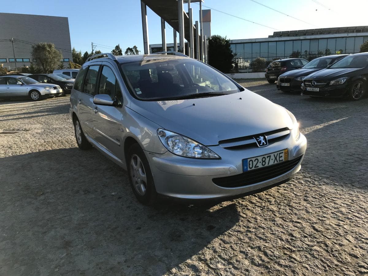 Peugeot 307 1.4HDI · Ano 2004 — imagem 1