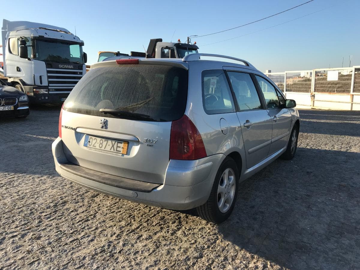 Peugeot 307 1.4HDI · Ano 2004 — imagem 30