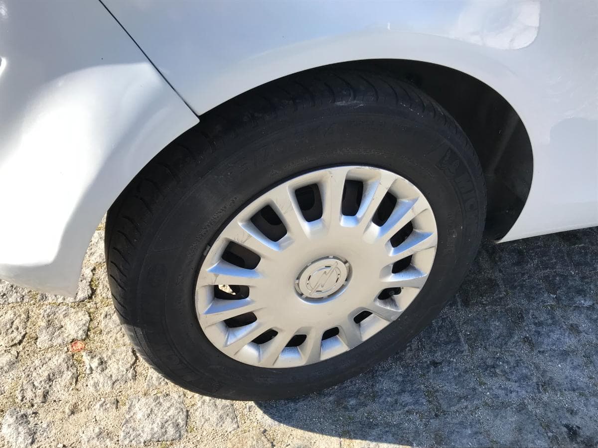 Opel Corsa 1.3 Cdti · Año 2011 — imagen 15