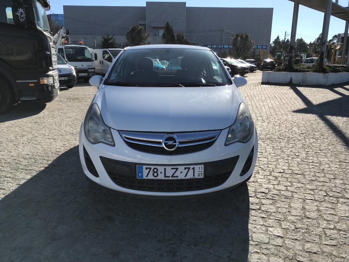 Opel Corsa 1.3 Cdti · Año 2011 — imagen 3